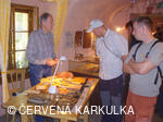 Tlačenice perníku v Království perníku 28. 9. 2011